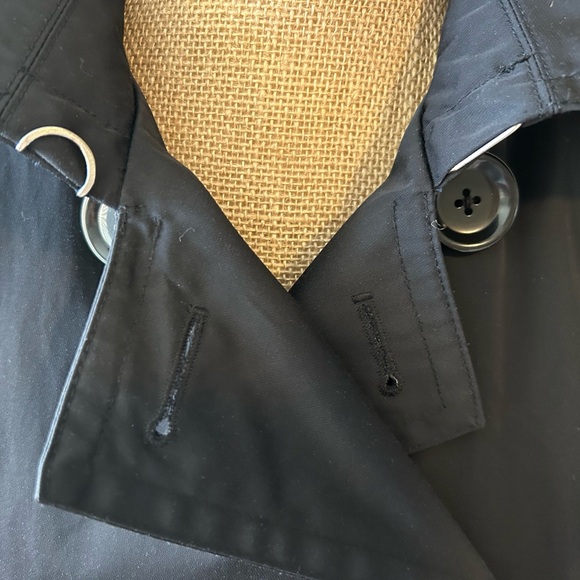 Saks Fifth Avenue Black Trench Coat with Removable Liner Size S - Picture 2 of 13